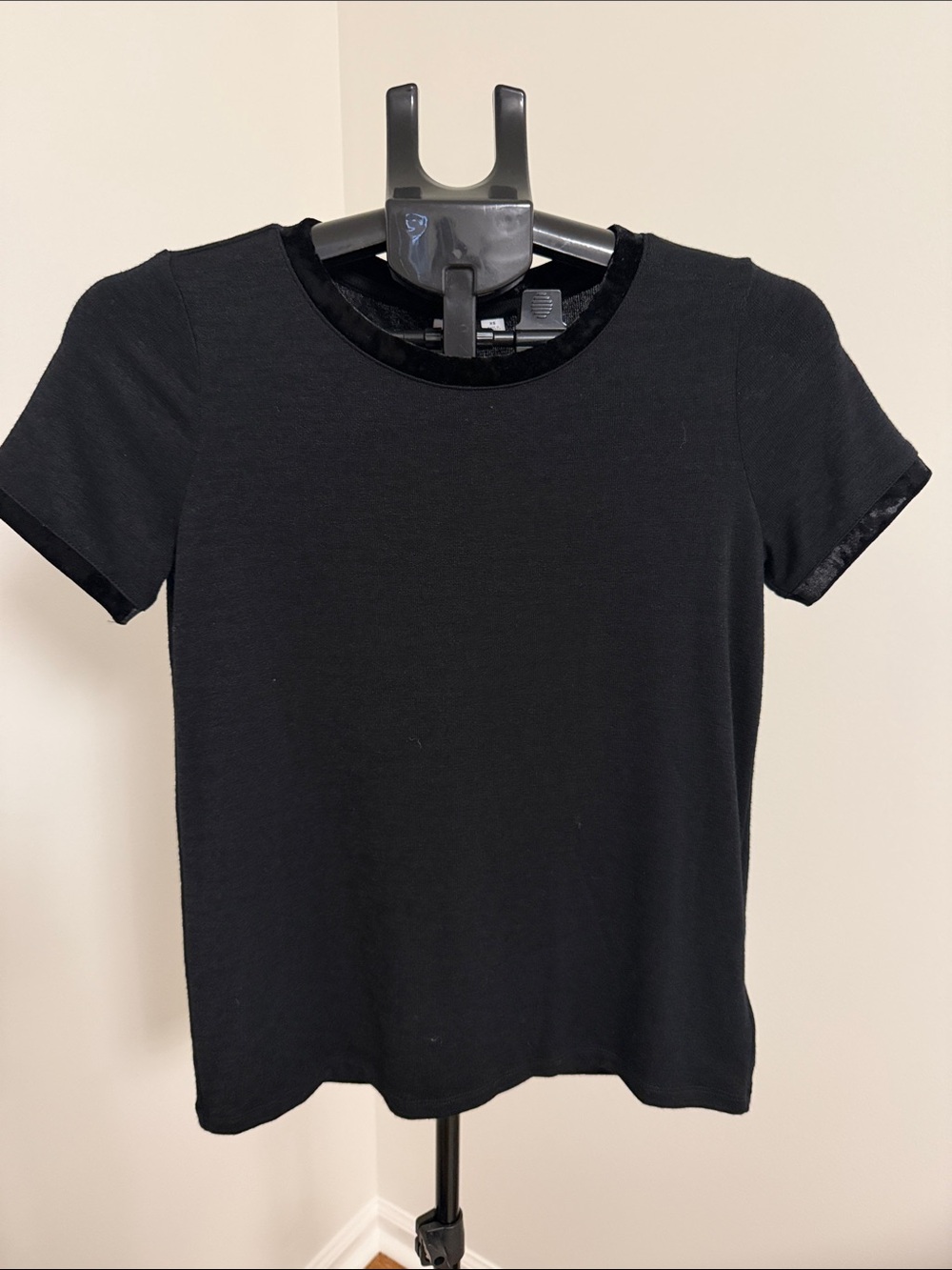 GAP Black Short Sleeve Tee with Velvet Trim